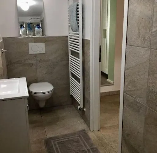 Zentral Und Ruhig Appartement